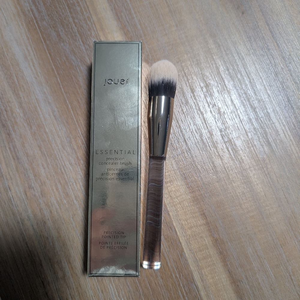 Jouer Precision Concealer Brush